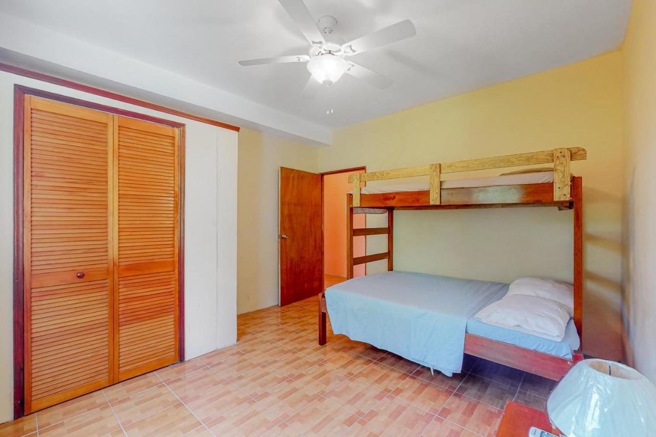 De Real Macaw Apartment Caye Caulker Bagian luar foto
