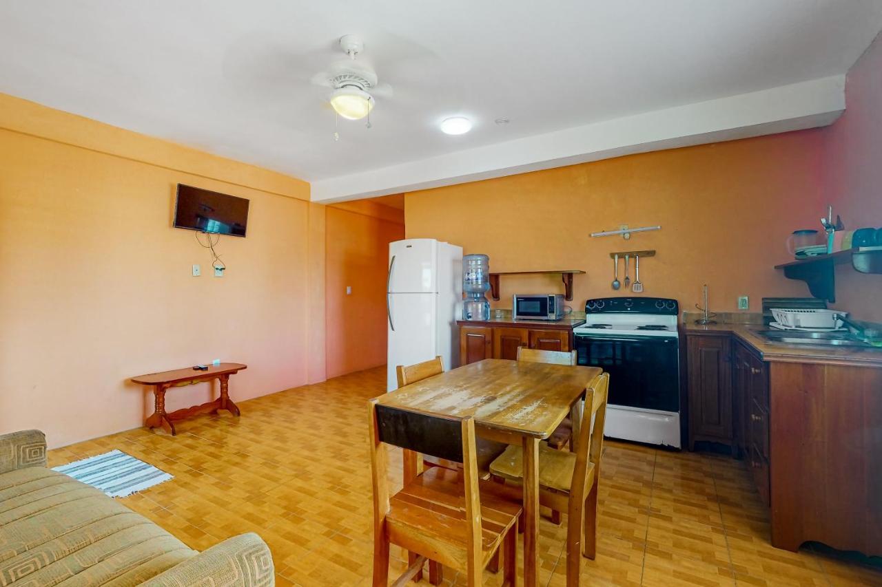 De Real Macaw Apartment Caye Caulker Bagian luar foto